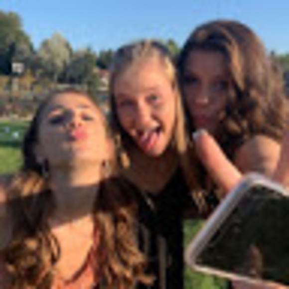 Meet your Posher, Alyson - Picture 1 of 1